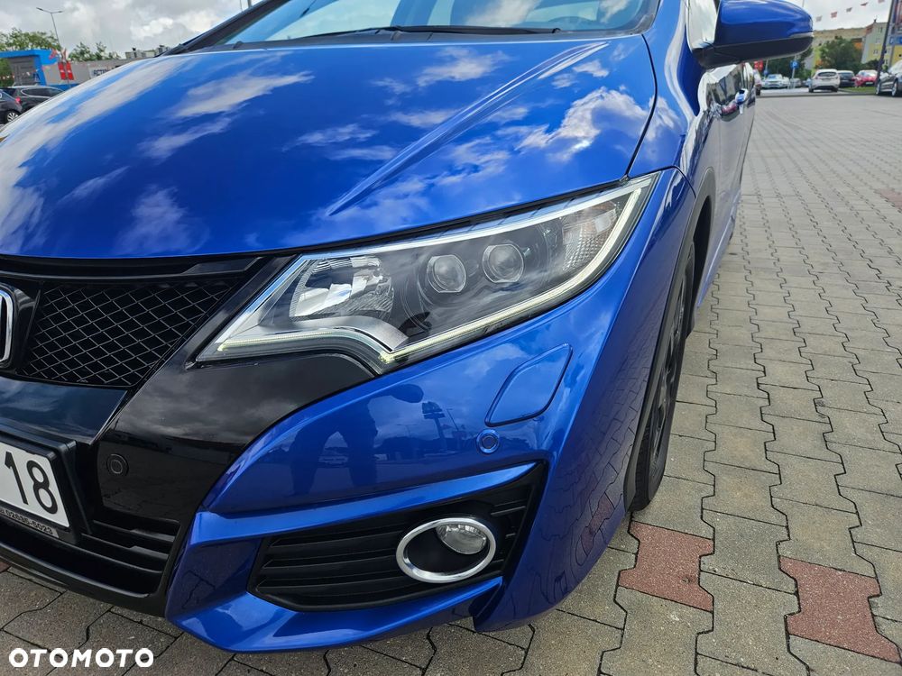 Honda Civic 1.8 i-VTEC Comfort 40 Jahre Edition - 9