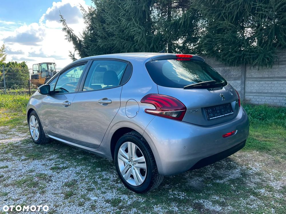 Peugeot 208 BlueHDi 100 Active Pack - 31