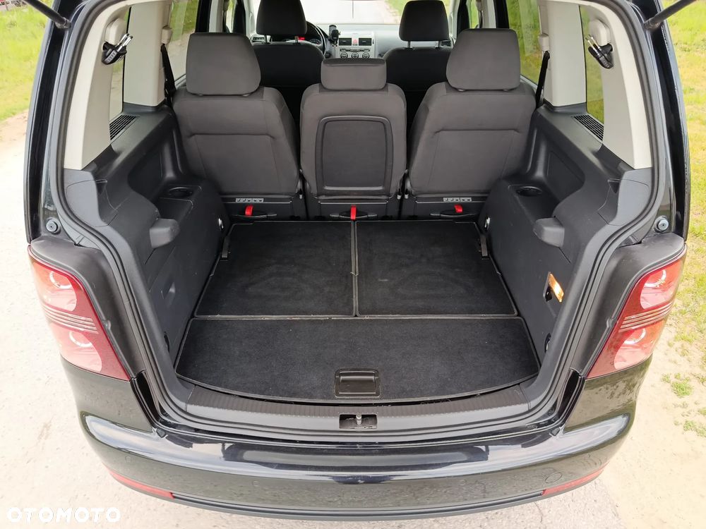 Volkswagen Touran 1.9 TDI DPF Highline - 13
