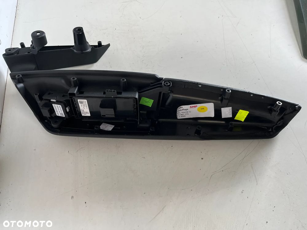 Audi A3 8Y 2020- Maskownica klamki wewnętrznej drzwi przednich 8Y2867172,83A959851C - 4