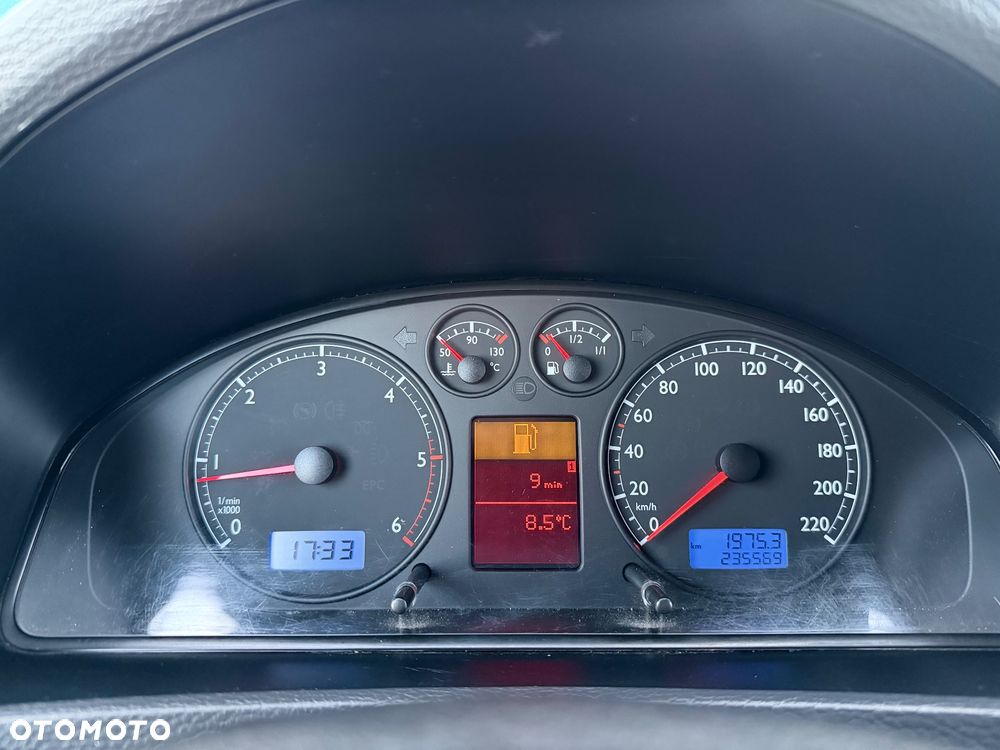 Volkswagen Multivan L1 Business - 21