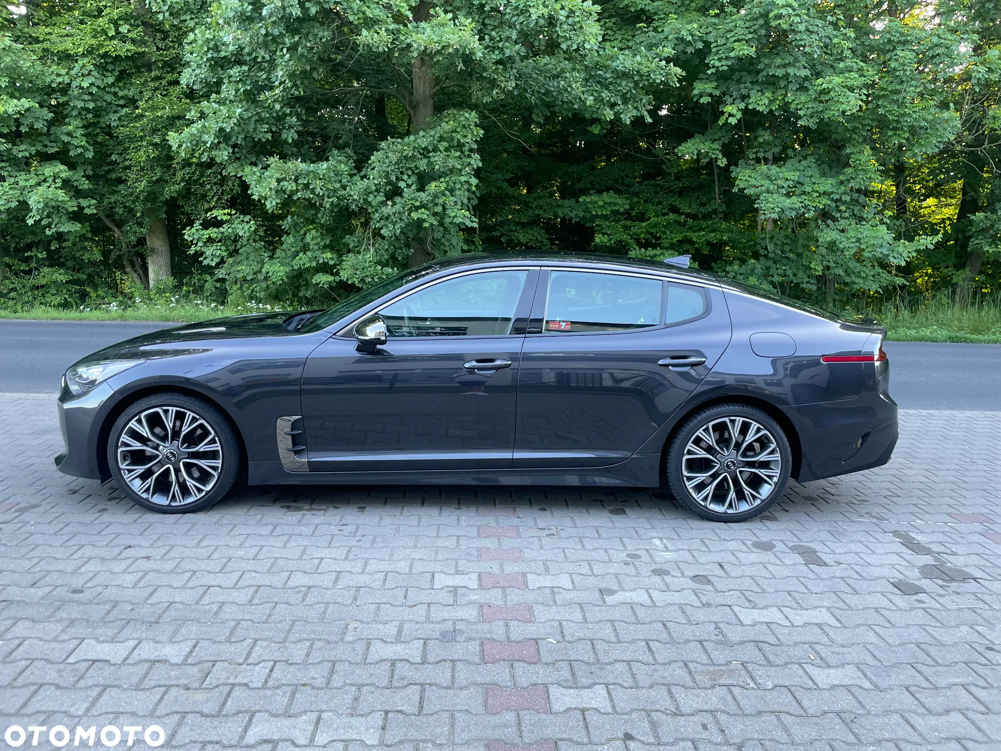 Kia Stinger 2.0 T-GDI GT Line - 3