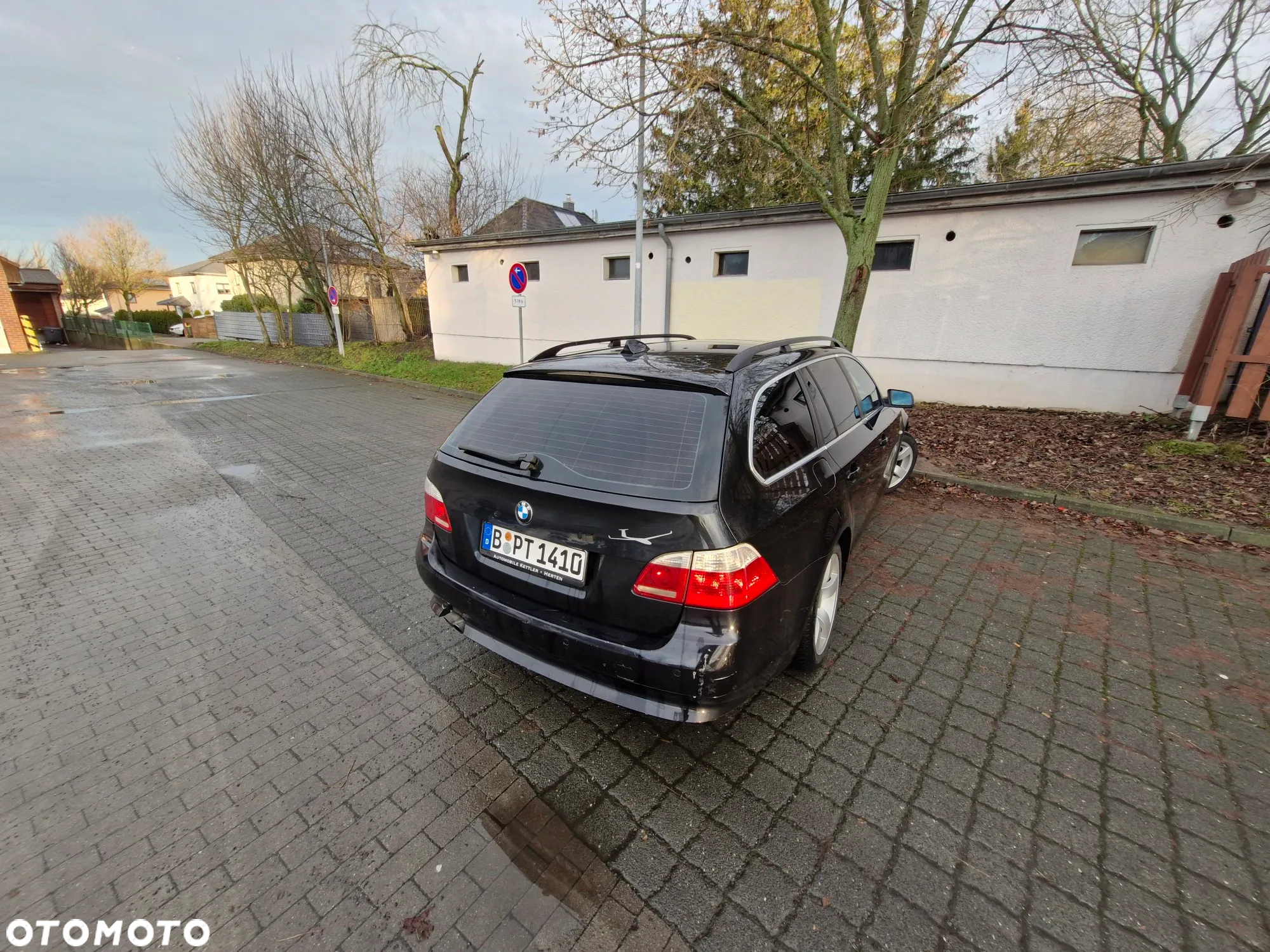 BMW Seria 5 525i Touring - 13