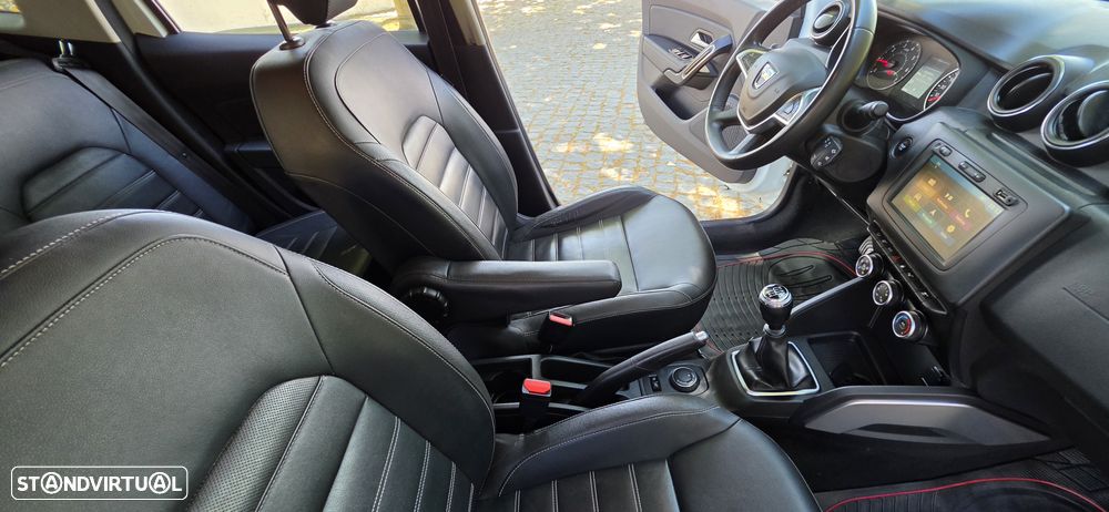 Dacia Duster 1.5 Blue dCi SL Adventure 4WD - 24