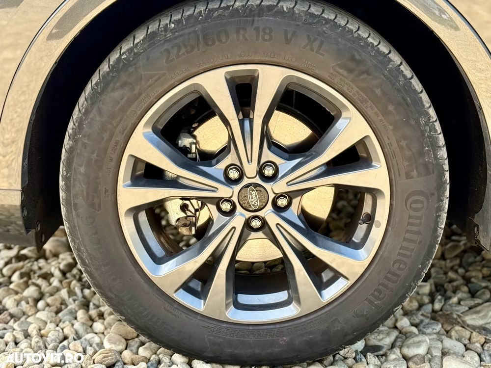 Ford Kuga 2.5 Duratec FHEV ST-LINE - 7