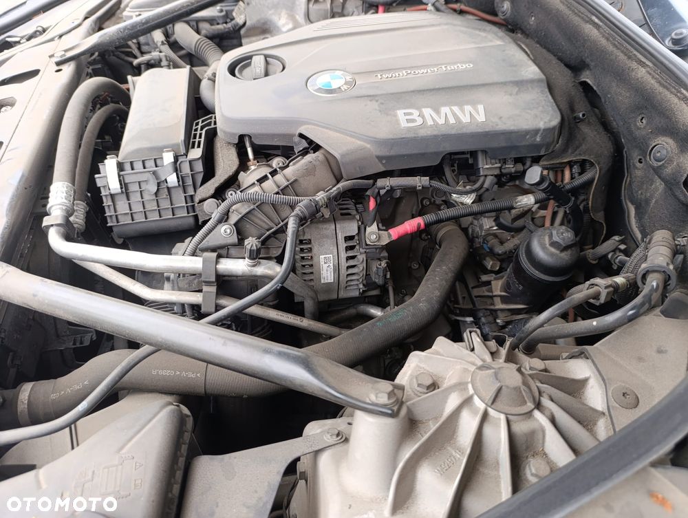 BMW Seria 5 520d - 15