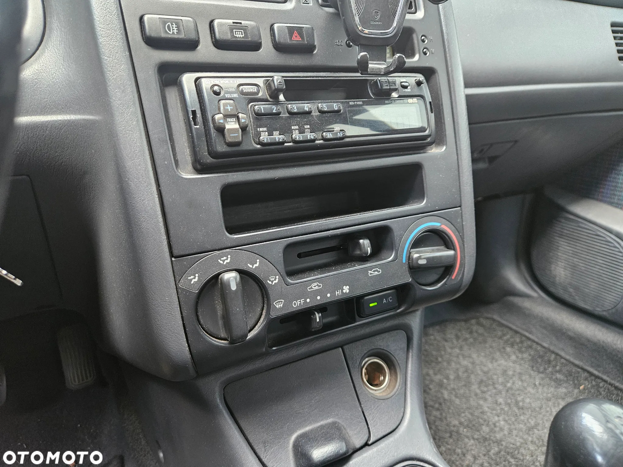Toyota Carina E 1.6 XLi - 11