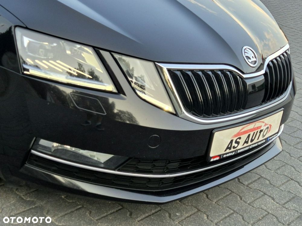 Skoda Octavia 2.0 TDI DSG Style - 24