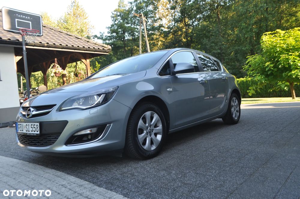 Opel Astra 1.4 Turbo Exklusiv - 12