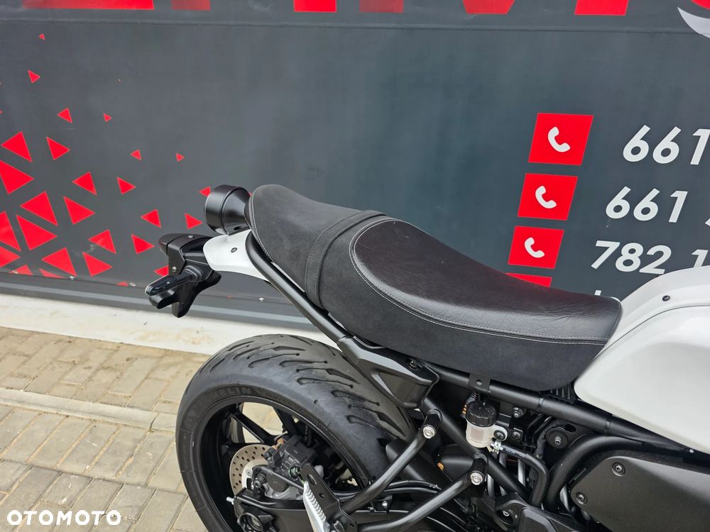 Yamaha XSR - 24