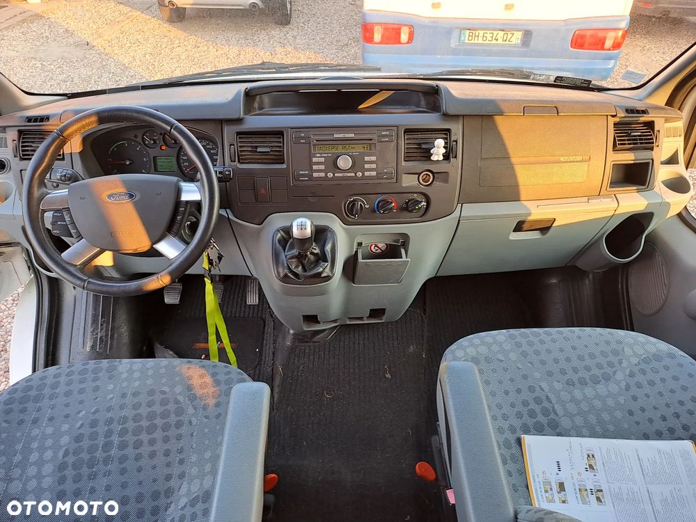 Ford Transit - 18