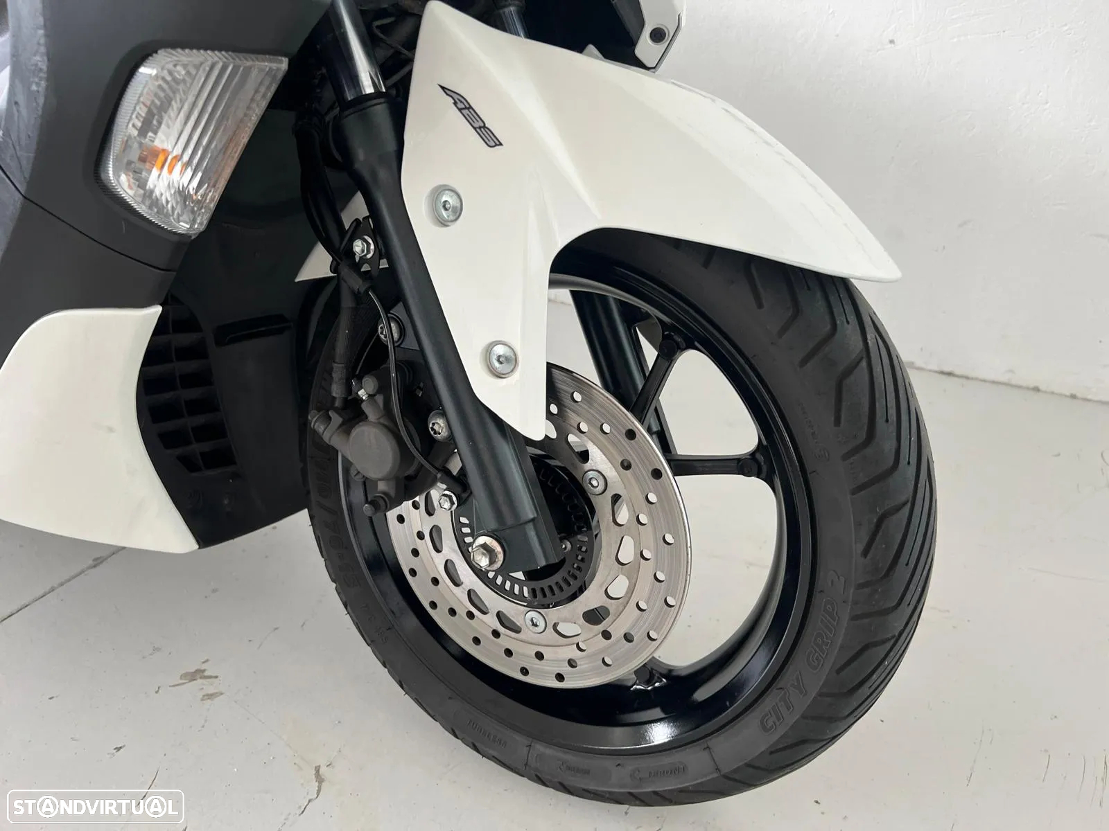 Yamaha NMAX 125 - 6