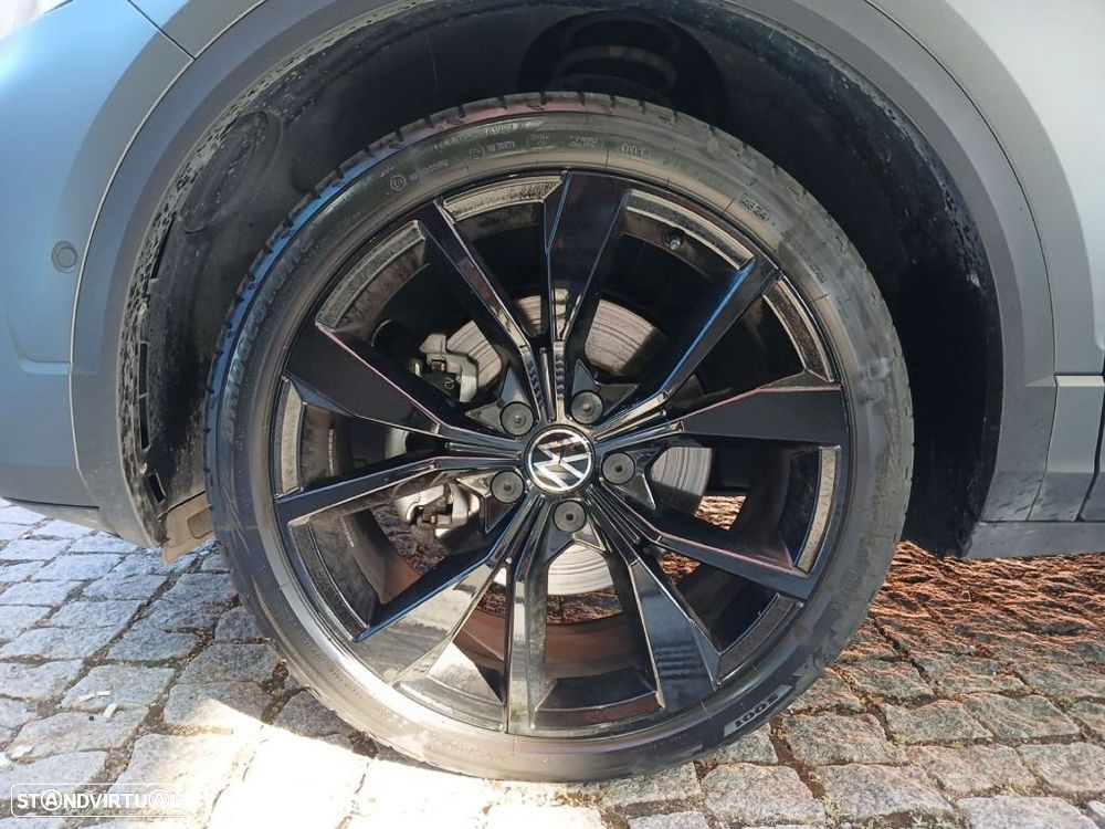 VW T-Roc 2.0 TDI R-Line DSG - 38
