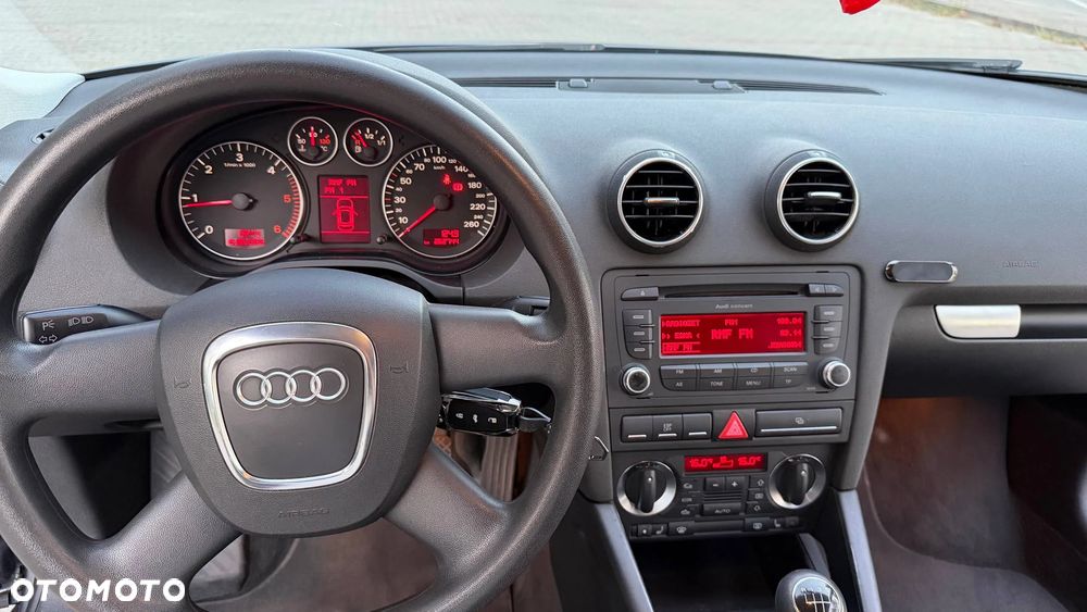 Audi A3 3-drzwiowe 1.9 TDI DPF Ambiente - 9