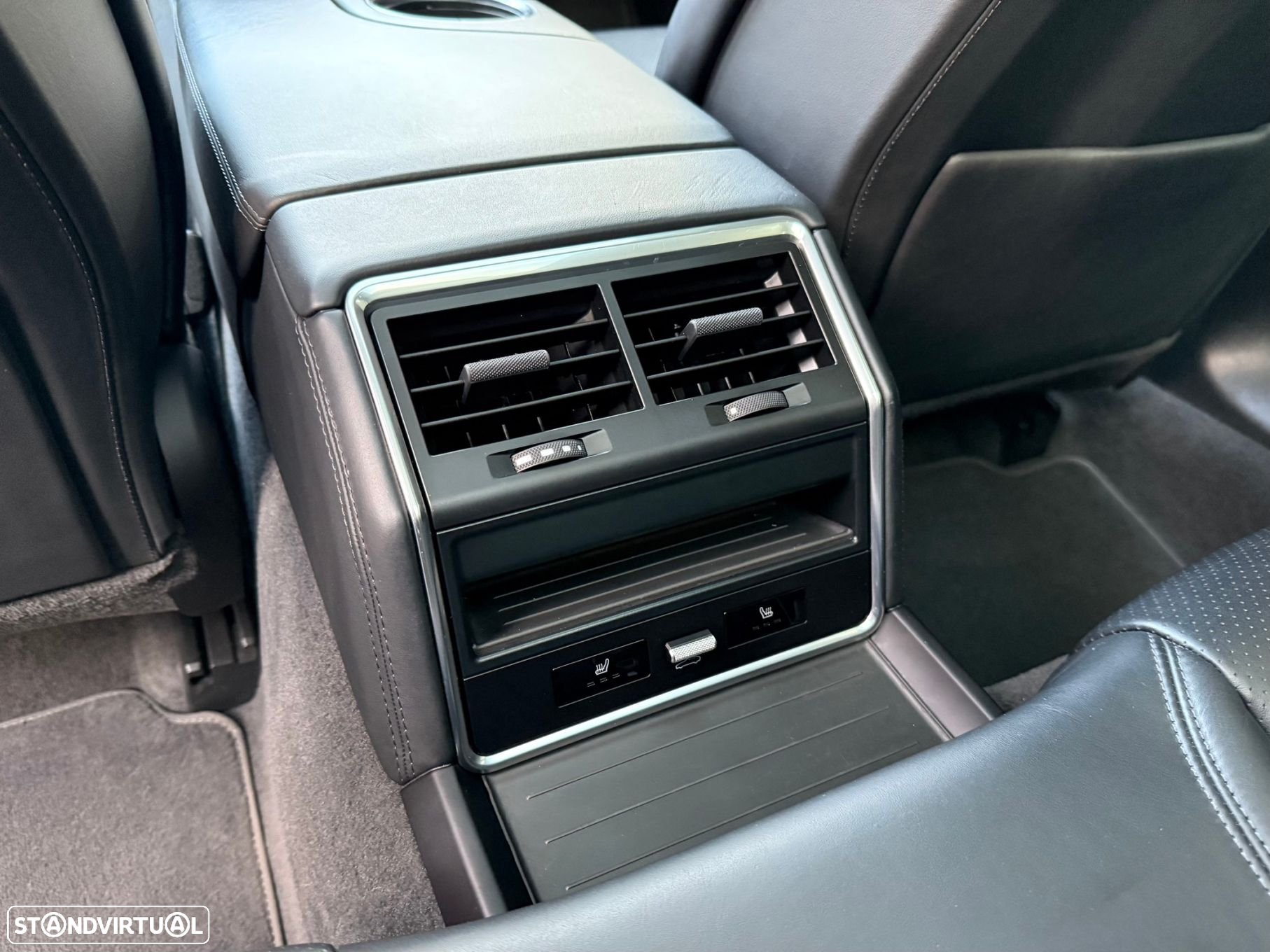Porsche Panamera Sport Turismo 4 E-Hybrid Platinum Edition - 25