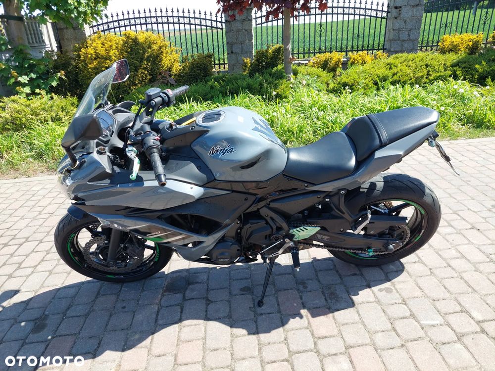 Kawasaki Ninja - 2