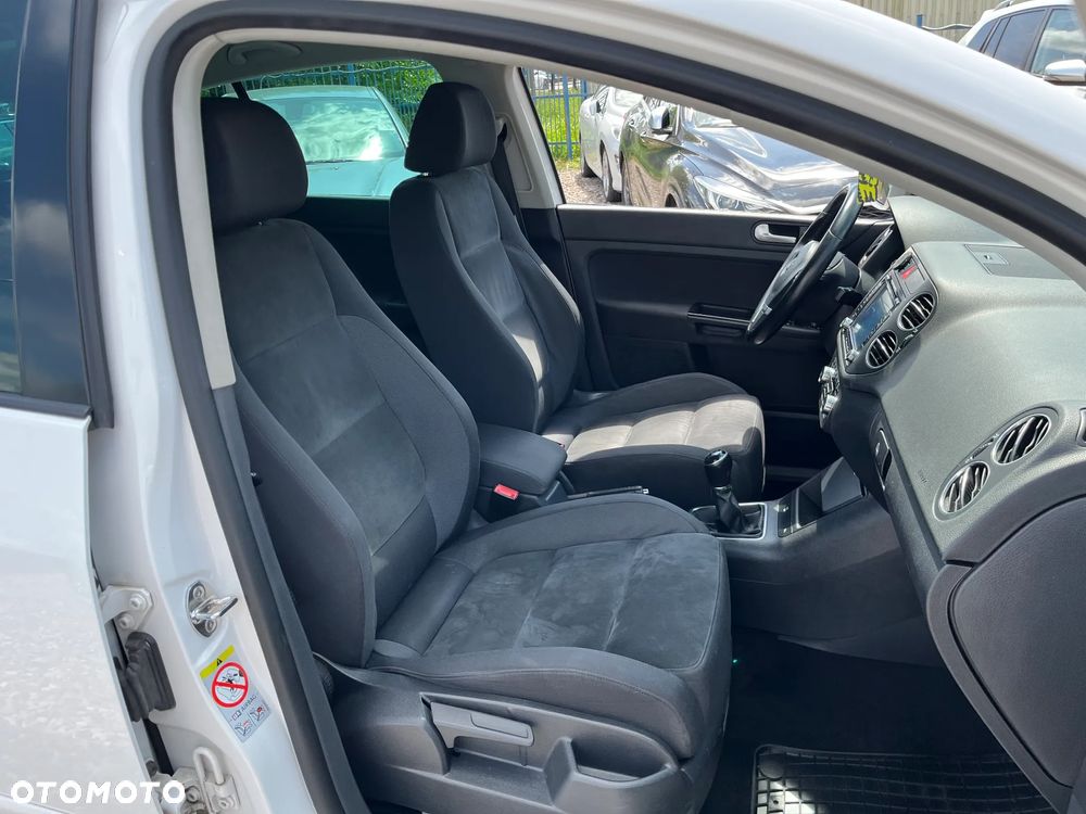 Volkswagen Golf Plus - 27