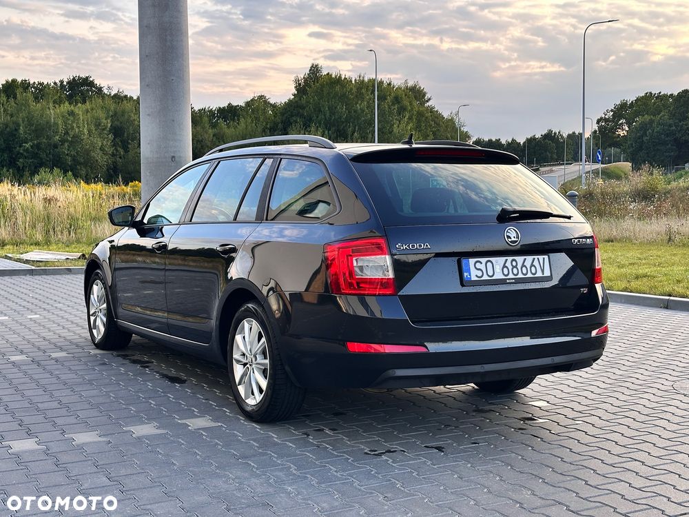 Skoda Octavia 2.0 TDI Elegance - 4