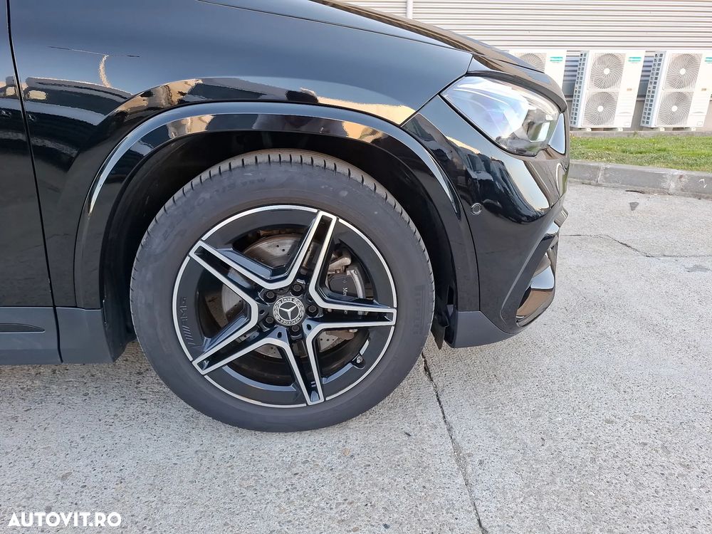 Mercedes-Benz GLA 220 4MATIC MHEV - 17