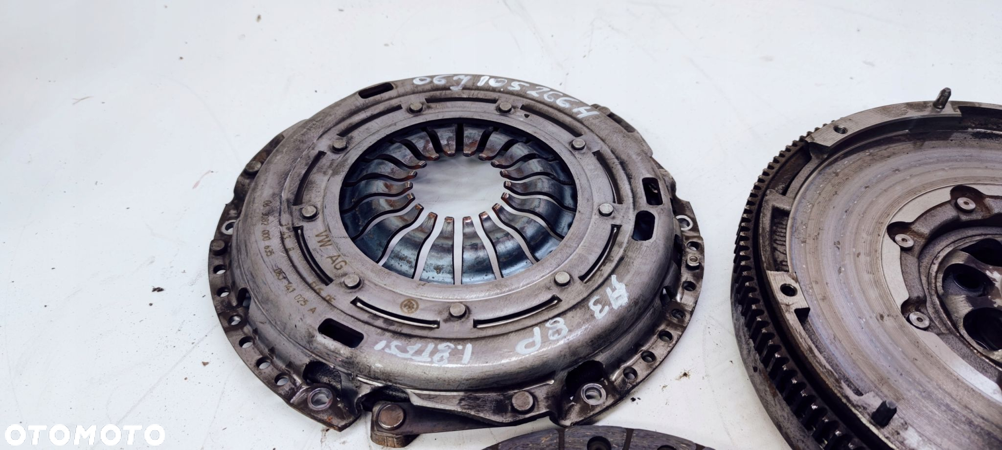 SPRZĘGŁO KOŁO DWUMAS AUDI VW 1.8 TFSI 06J105266H - 4