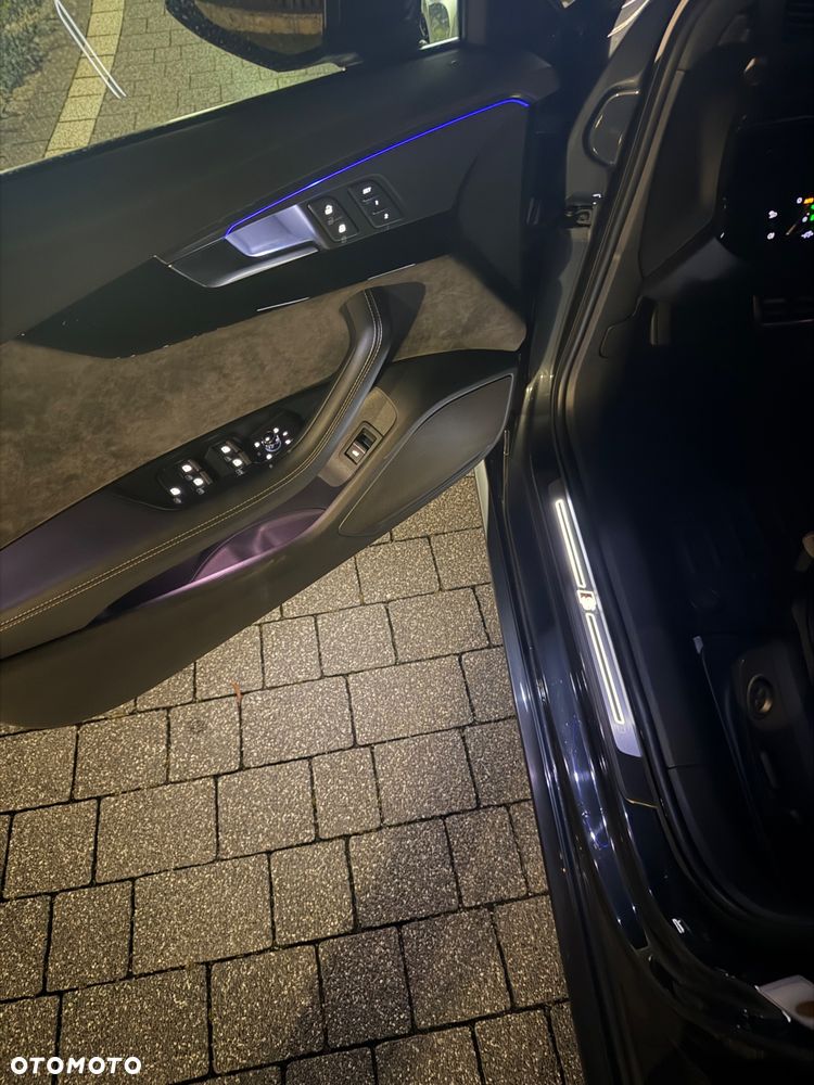 Audi A4 Avant 2.0 TDI Quattro S tronic - 25