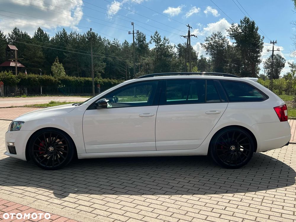 Skoda Octavia 2.0 TDI DSG RS - 7