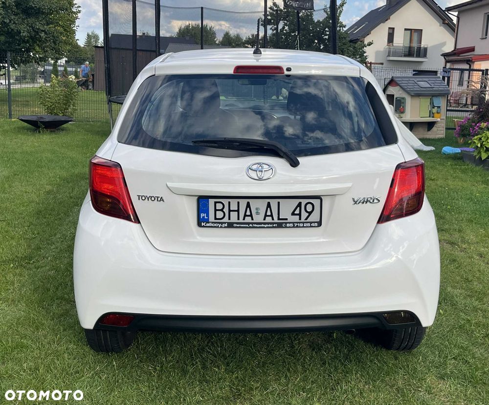 Toyota Yaris - 4