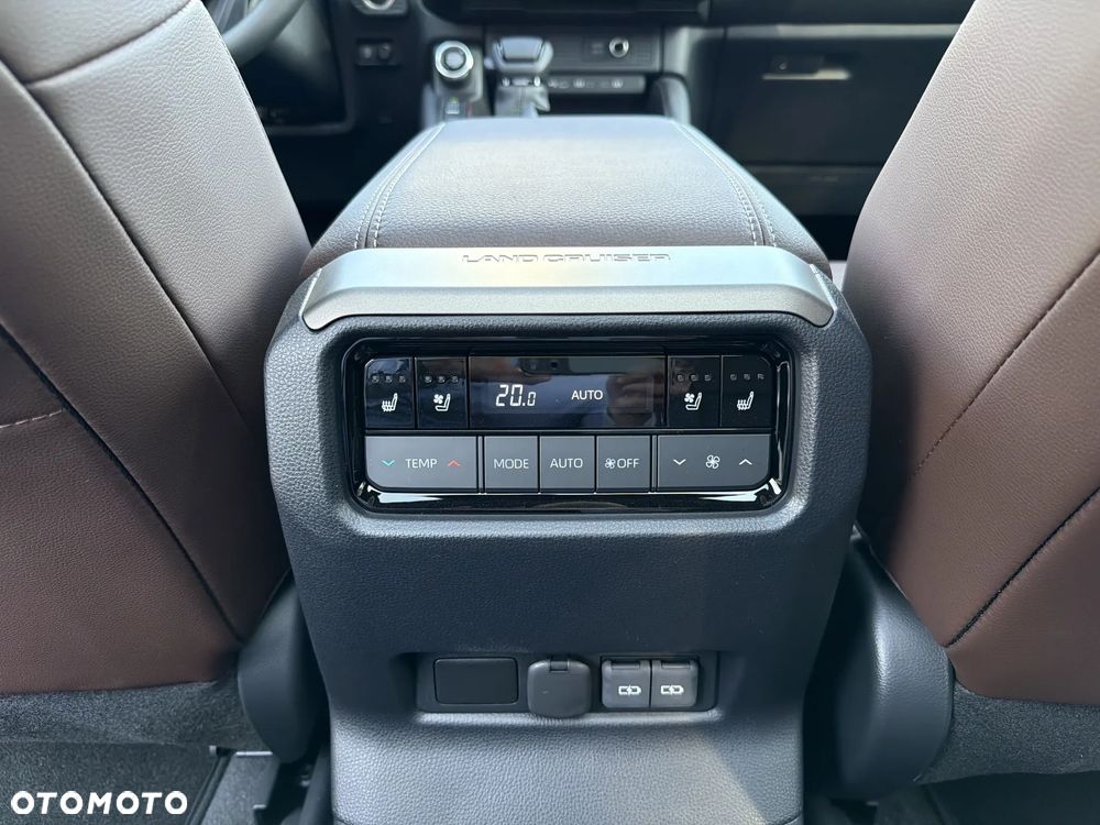 Toyota Land Cruiser LC 2.8 D-4D mHEV Executive - 21