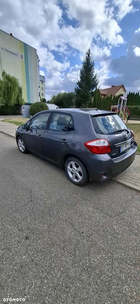 Toyota Auris 1.33 VVT-i - 7