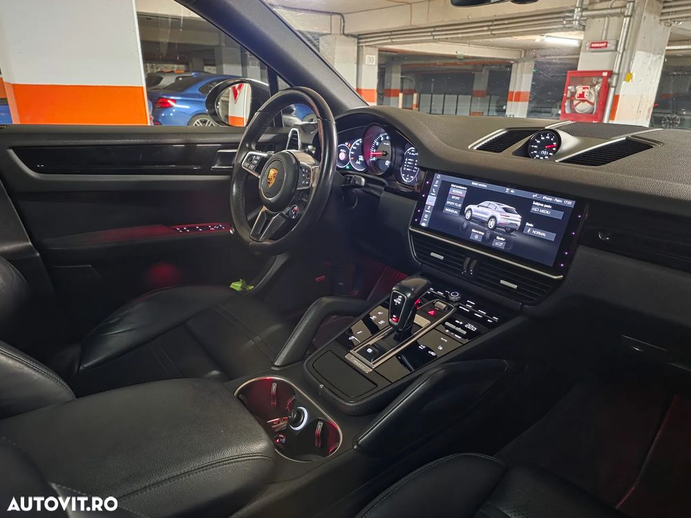 Porsche Cayenne S - 10