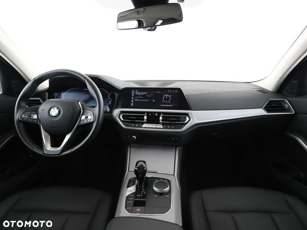 BMW Seria 3 320e Advantage - 16