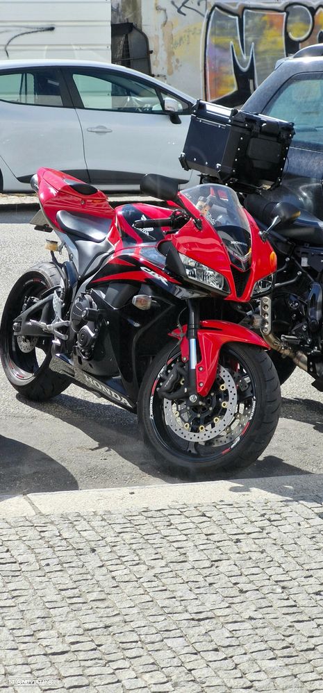 Honda CBR 600RR | Apenas 13.200 km | Estado irrepreensível | Material original incluído - 1
