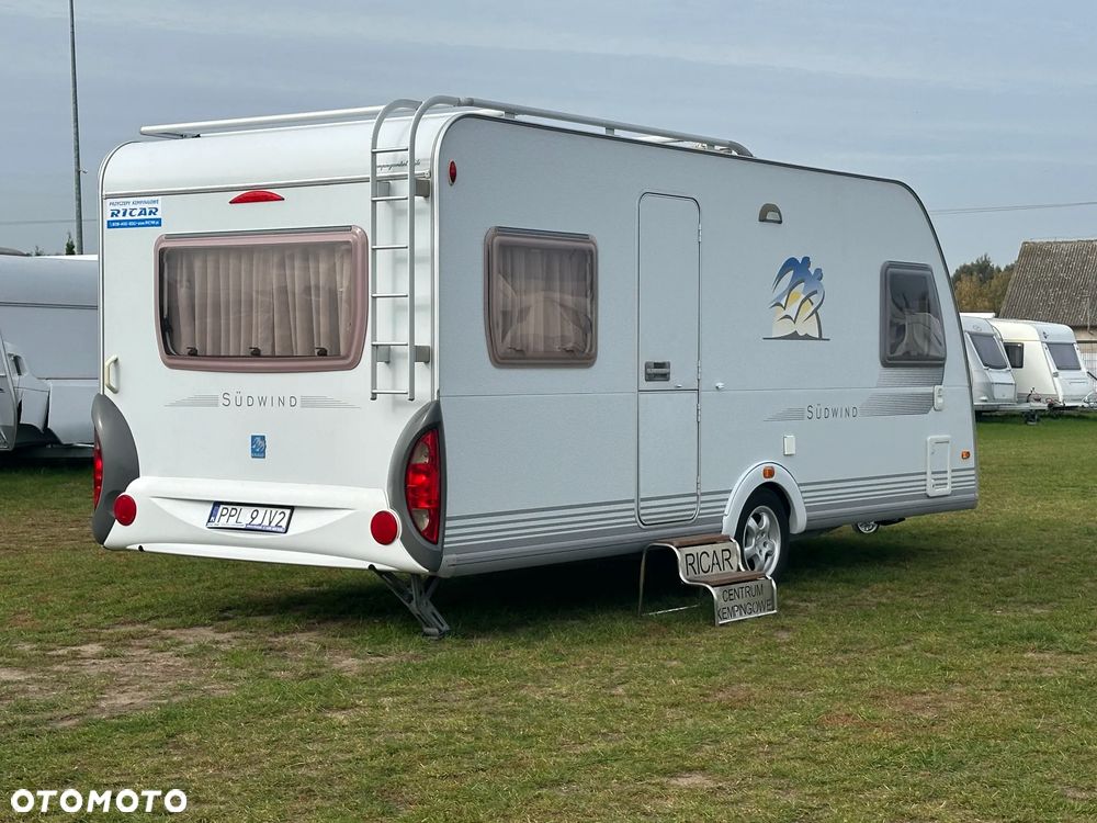 KNAUS 500 SUDWIND z napędem i przedsionkiem Isabella.