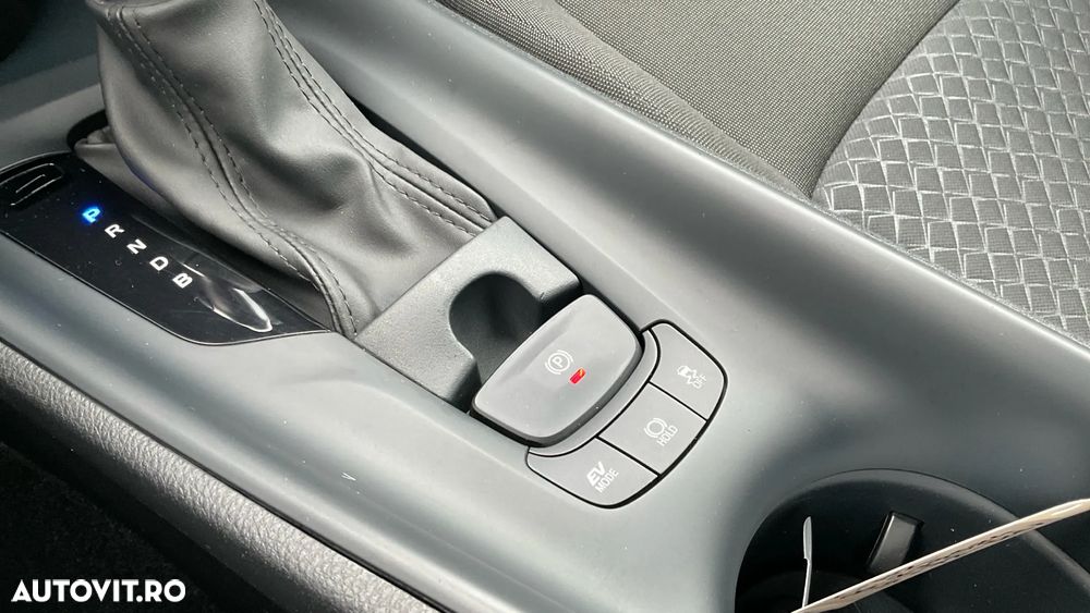 Toyota C-HR 1.8 HSD 122 CP 4x2 CVT Core - 28