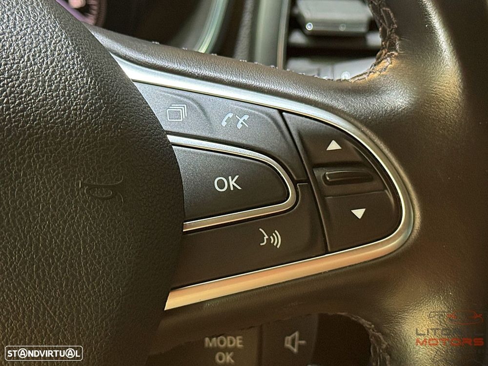 Renault Mégane 1.5 Blue dCi Intens EDC - 24