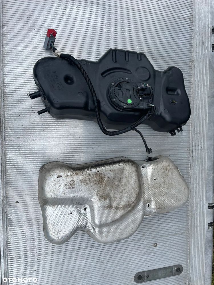 Fiat Ducato 2022r 2.2 zbiornik AdBlue pompa osłona instalacja 52178312 1395774080 - 1