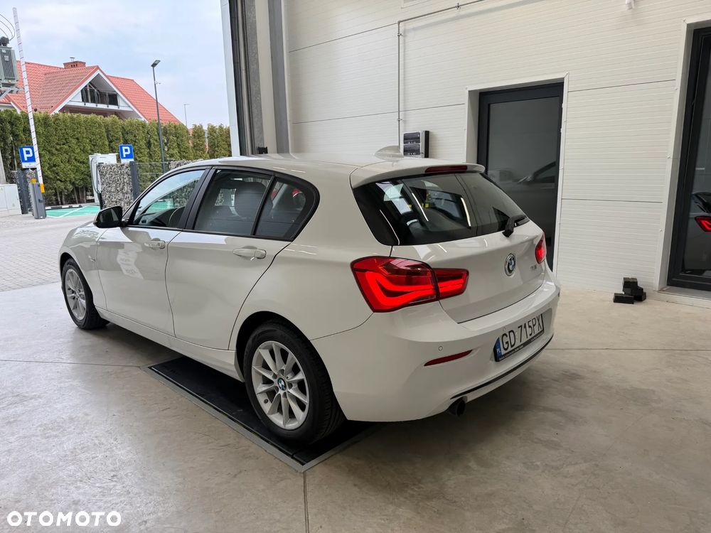 BMW Seria 1 118i Sport Line - 17
