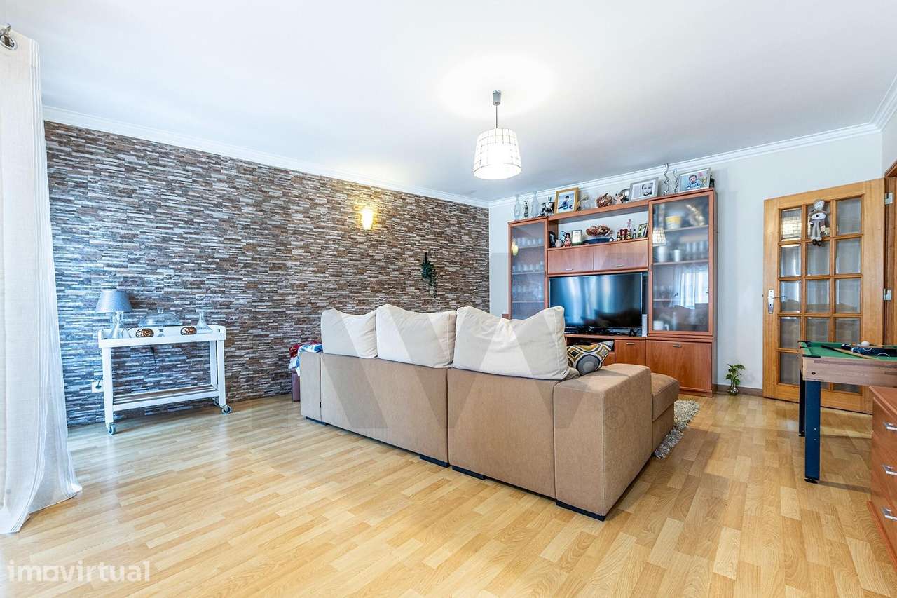 Apartamento T3 na Ramada, Odivelas – Conforto, Espaço e Excelente Loca - Grande imagem: 5/36