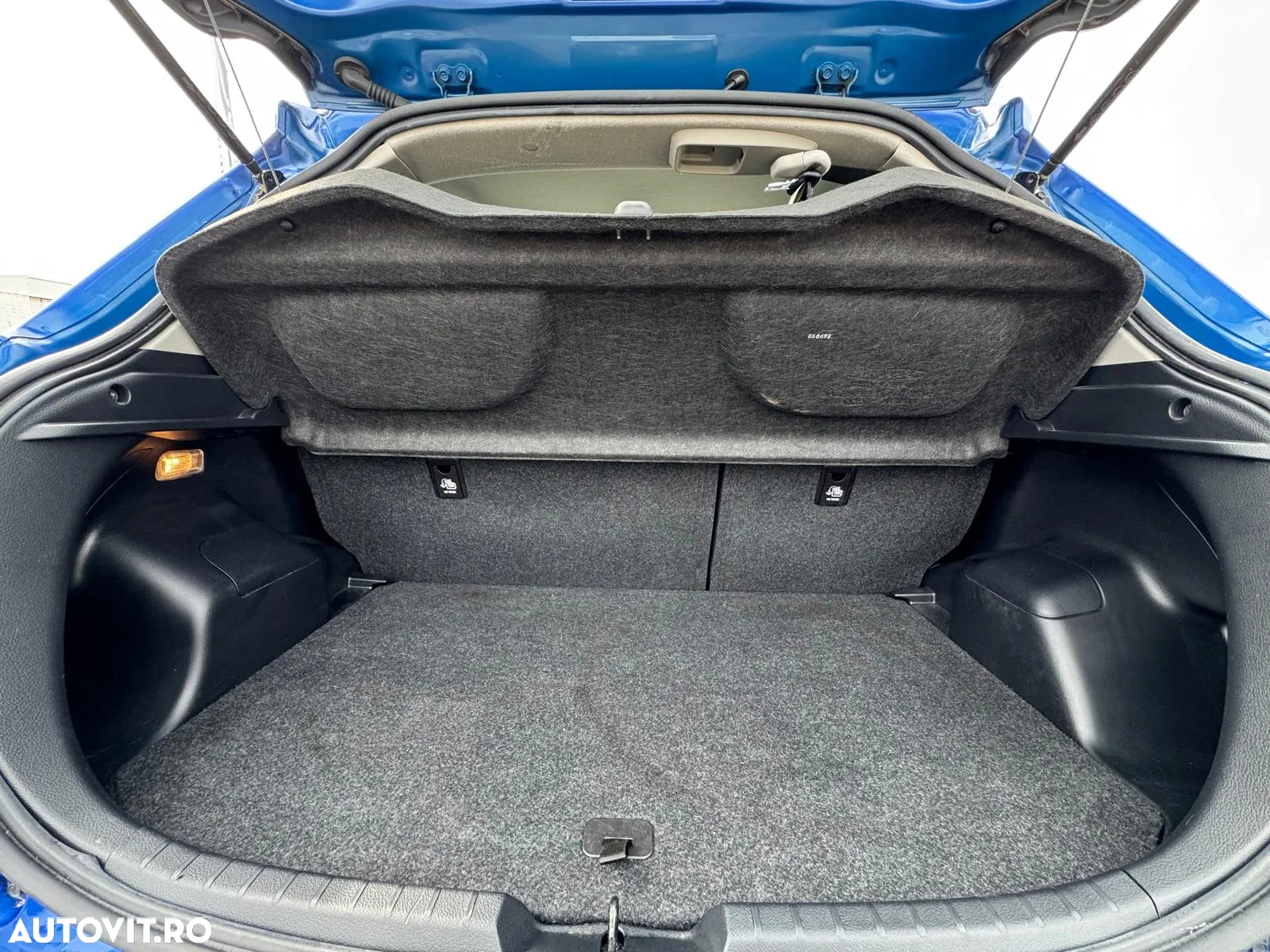 Toyota Yaris 1.0 L Eco - 37