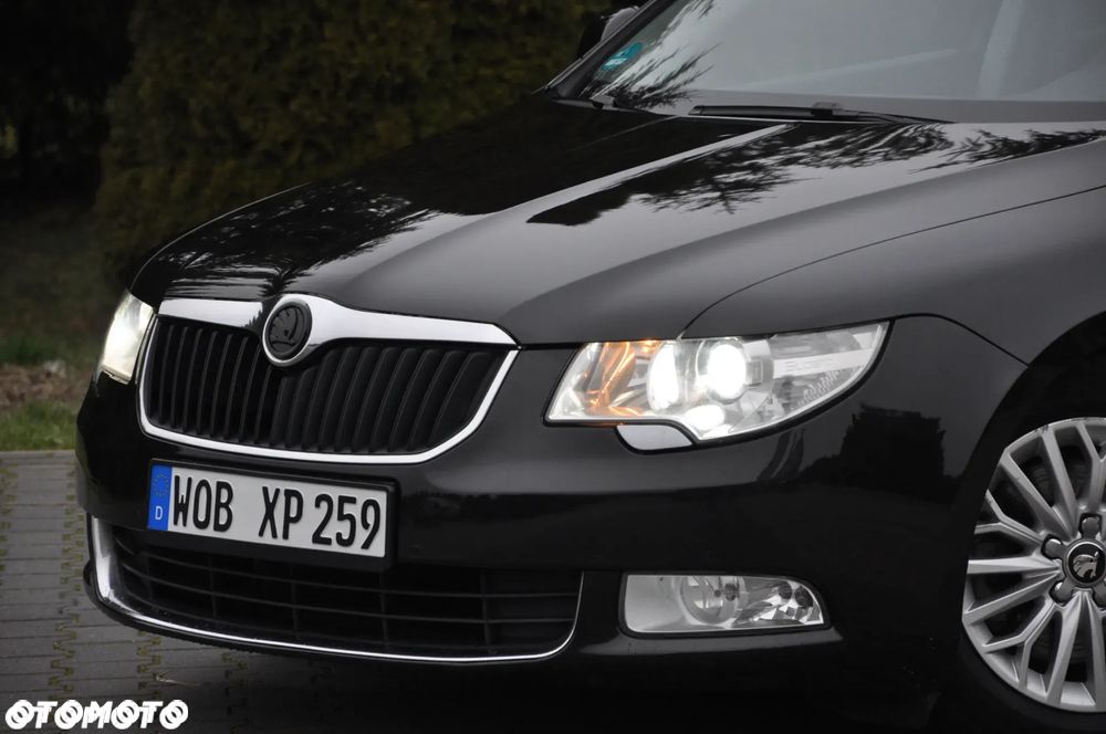 Skoda Superb 2.0 TDI DSG Exclusive - 10