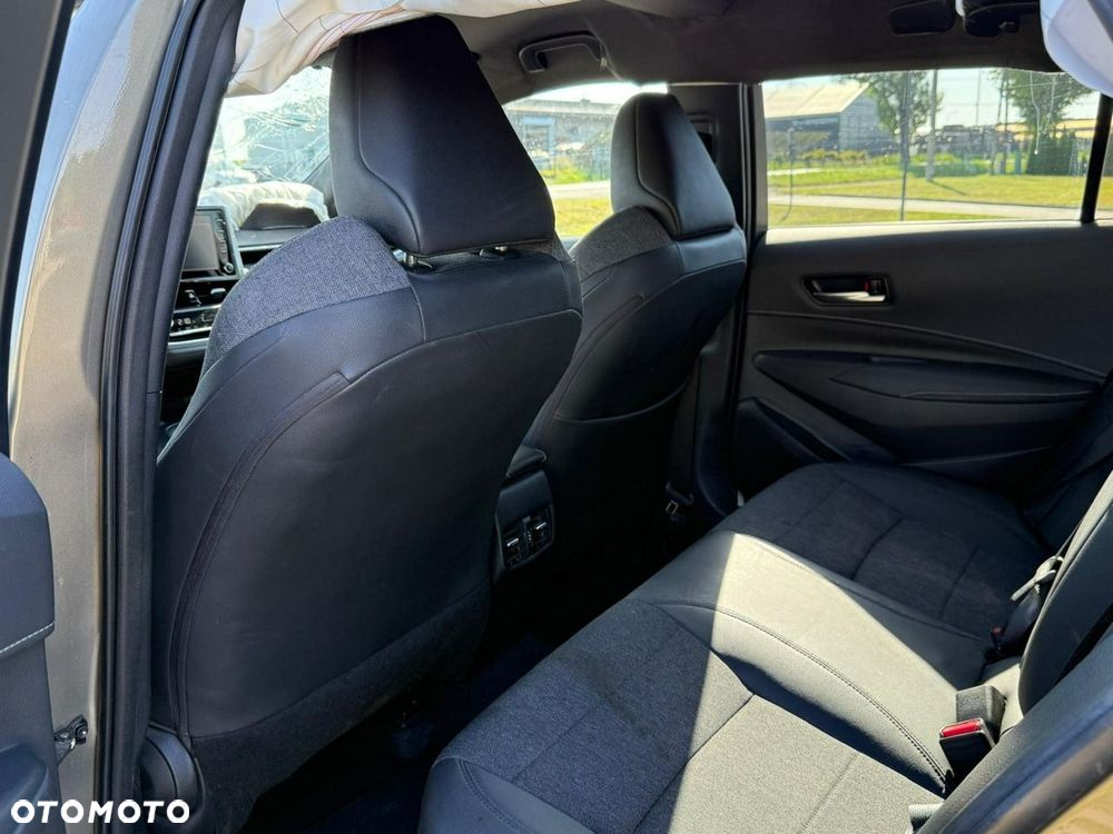 Toyota Corolla 1.8 Hybrid Executive - 14