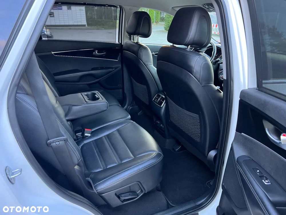 Kia Sorento - 9