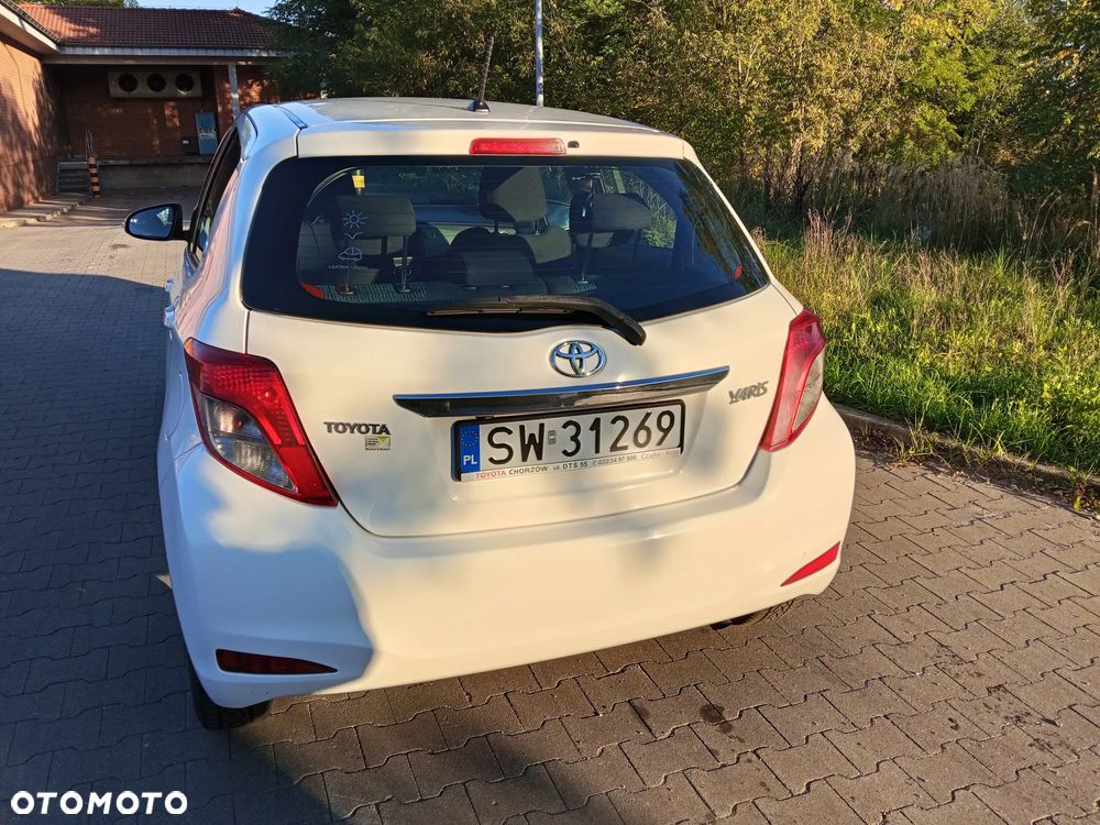 Toyota Yaris - 4