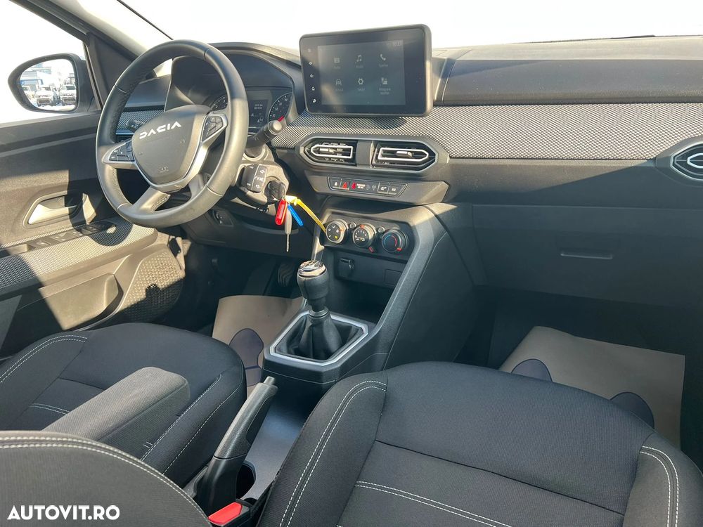 Dacia Sandero TCe 90 MT5 Expression - 12