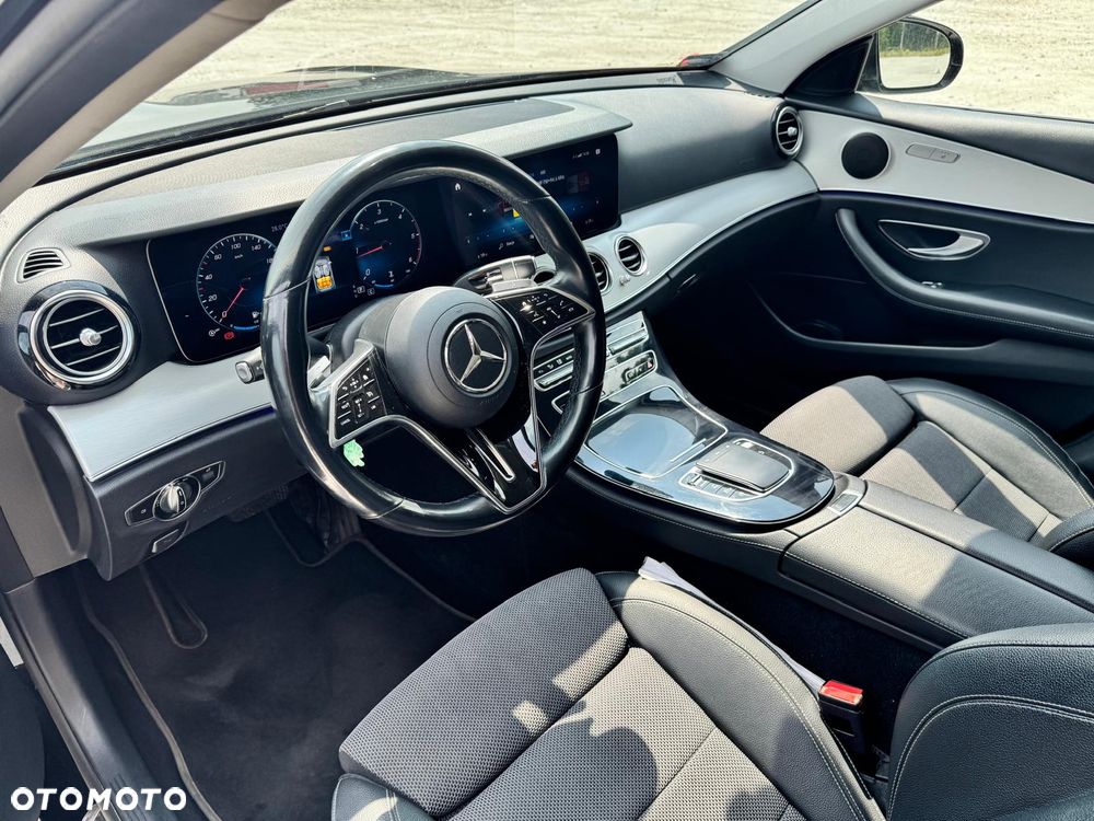 Mercedes-Benz Klasa E 220 d Avantgarde - 6