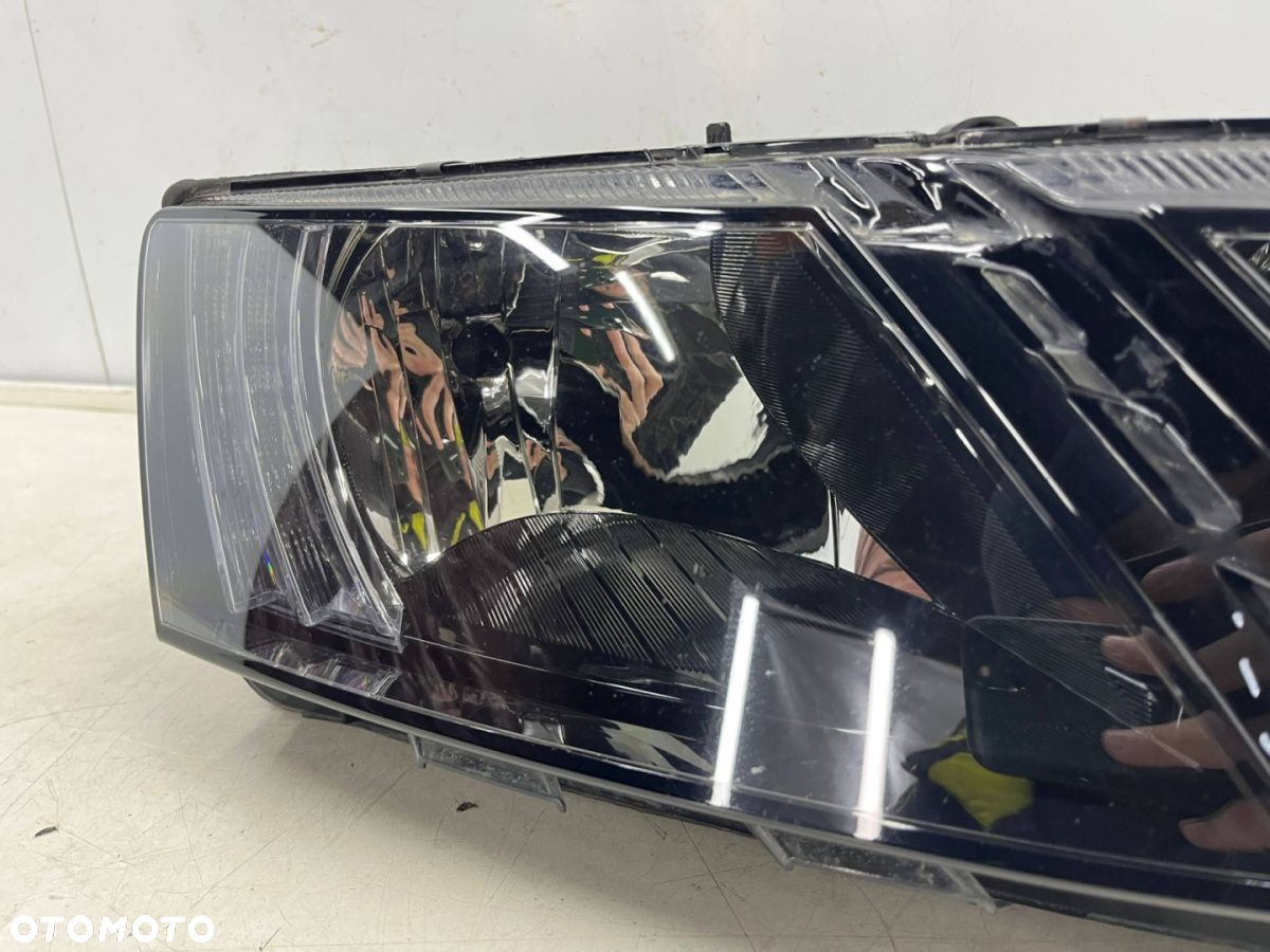 Lampa reflektor Skoda Octavia III LIFT 16-20r. PRAWA przednia H7 DRL LED prawy przód 5e1941016c - 6