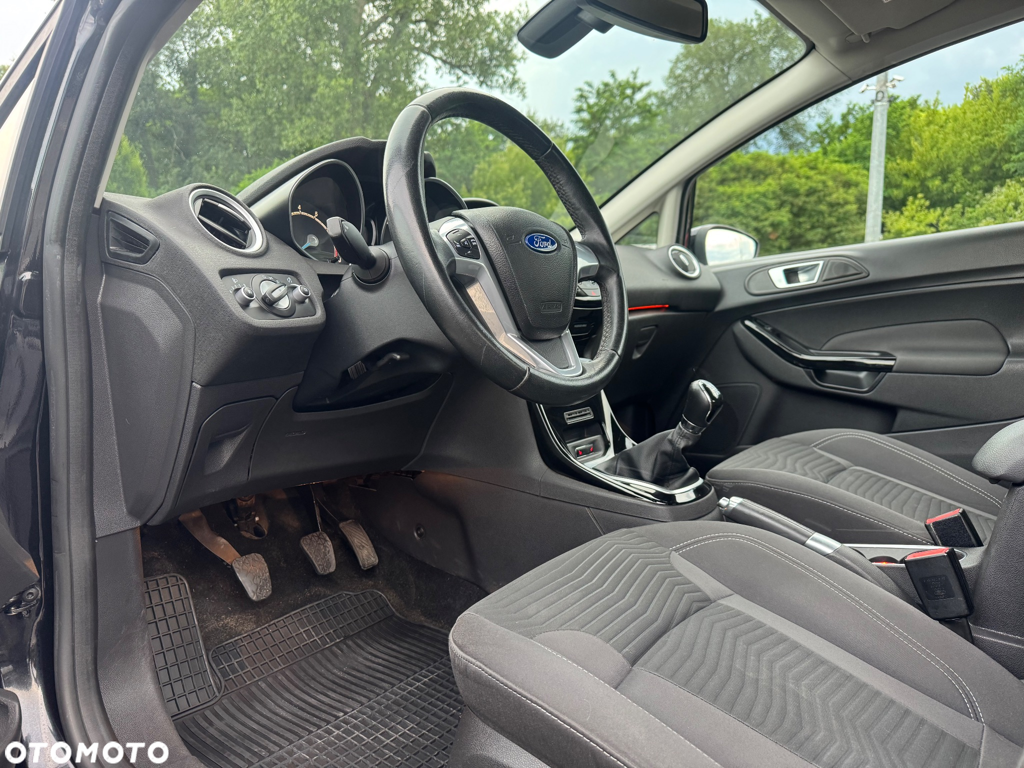 Ford Fiesta 1.0 EcoBoost Titanium - 17
