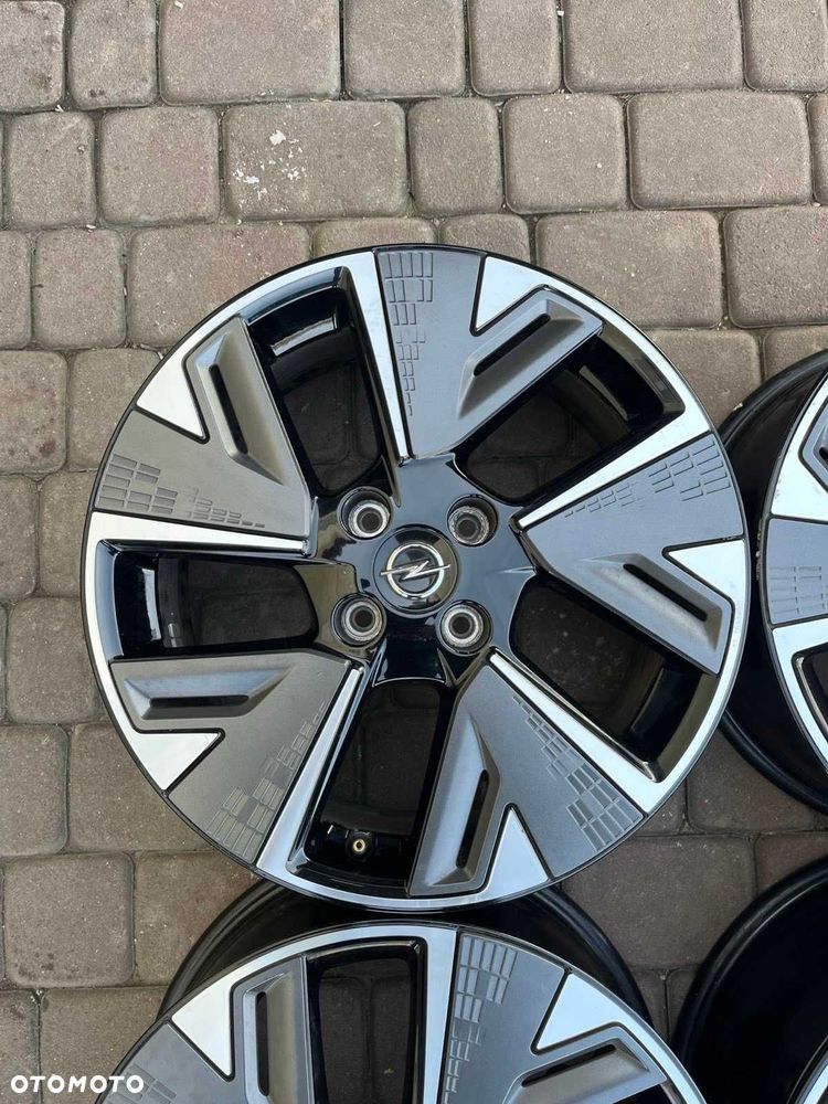 Oryginalne alufelgi Opel 4x108 17 cali Bicolor Corsa F eCorsa - 8