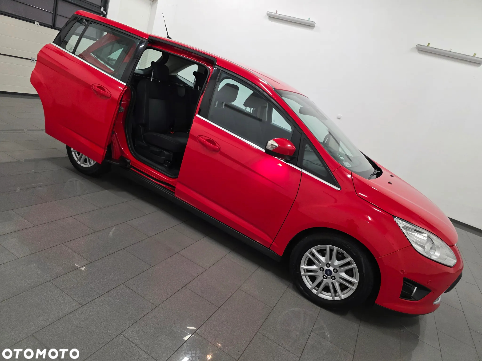 Ford Grand C-MAX 2.0 TDCi Titanium MPS6 - 37