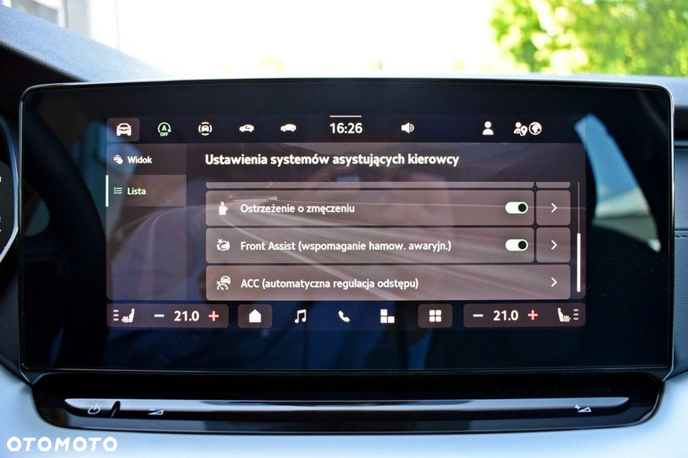 Skoda Octavia 1.5 TSI mHEV Selection DSG - 23